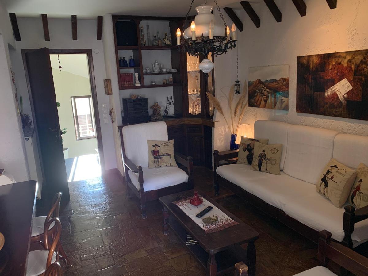 The Rustic Hug Apartment Athens Exterior photo
