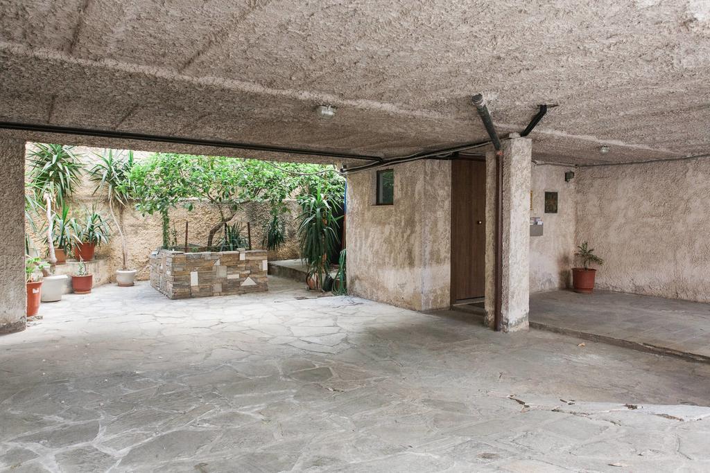The Rustic Hug Apartment Athens Exterior photo